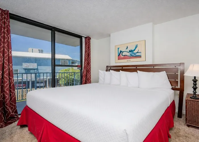 Surf & Racquet 201b Apartment