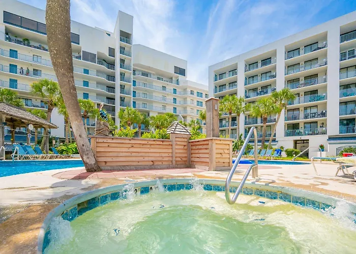 Surf & Racquet 201b Apartment